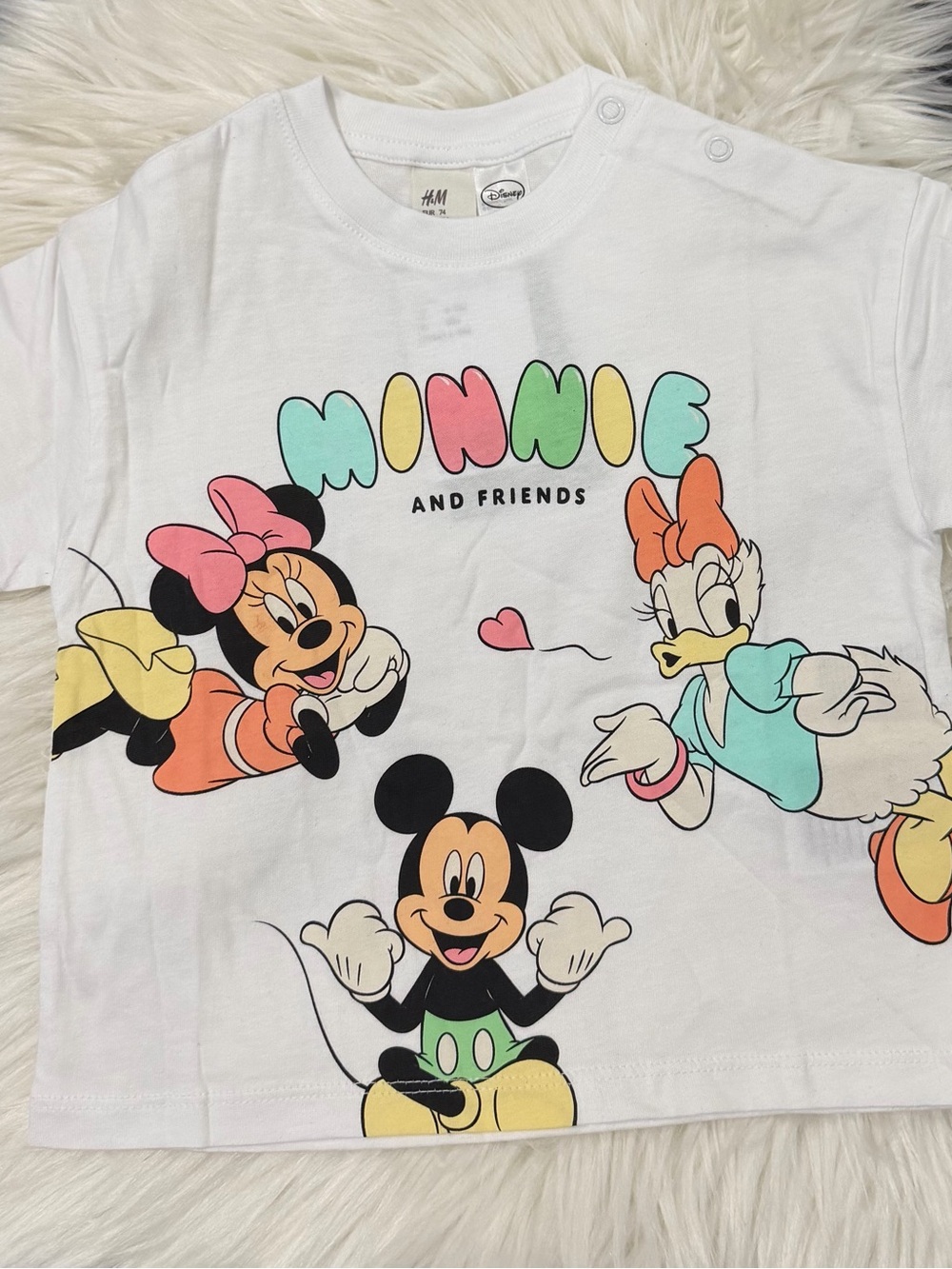 H&M White Minnie and Friends Pastel Graphic Tee 4-6 M and 6-9M